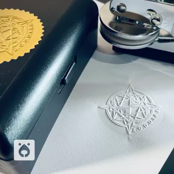 Рельефные печати для адвоката